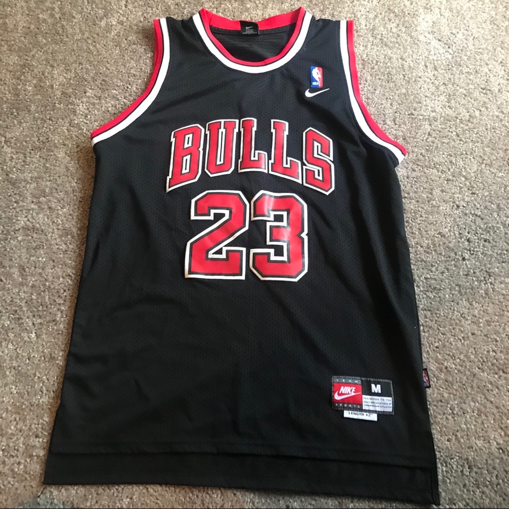 MICHAEL JORDAN BULLS JERSEY